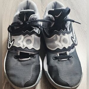 Nike KD Trey 5x gray/white/black basketball shoes size 8